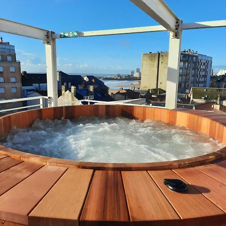 Logis - Hotel Arc En Ciel Et Spa Les Sables D'Olonne Екстер'єр фото