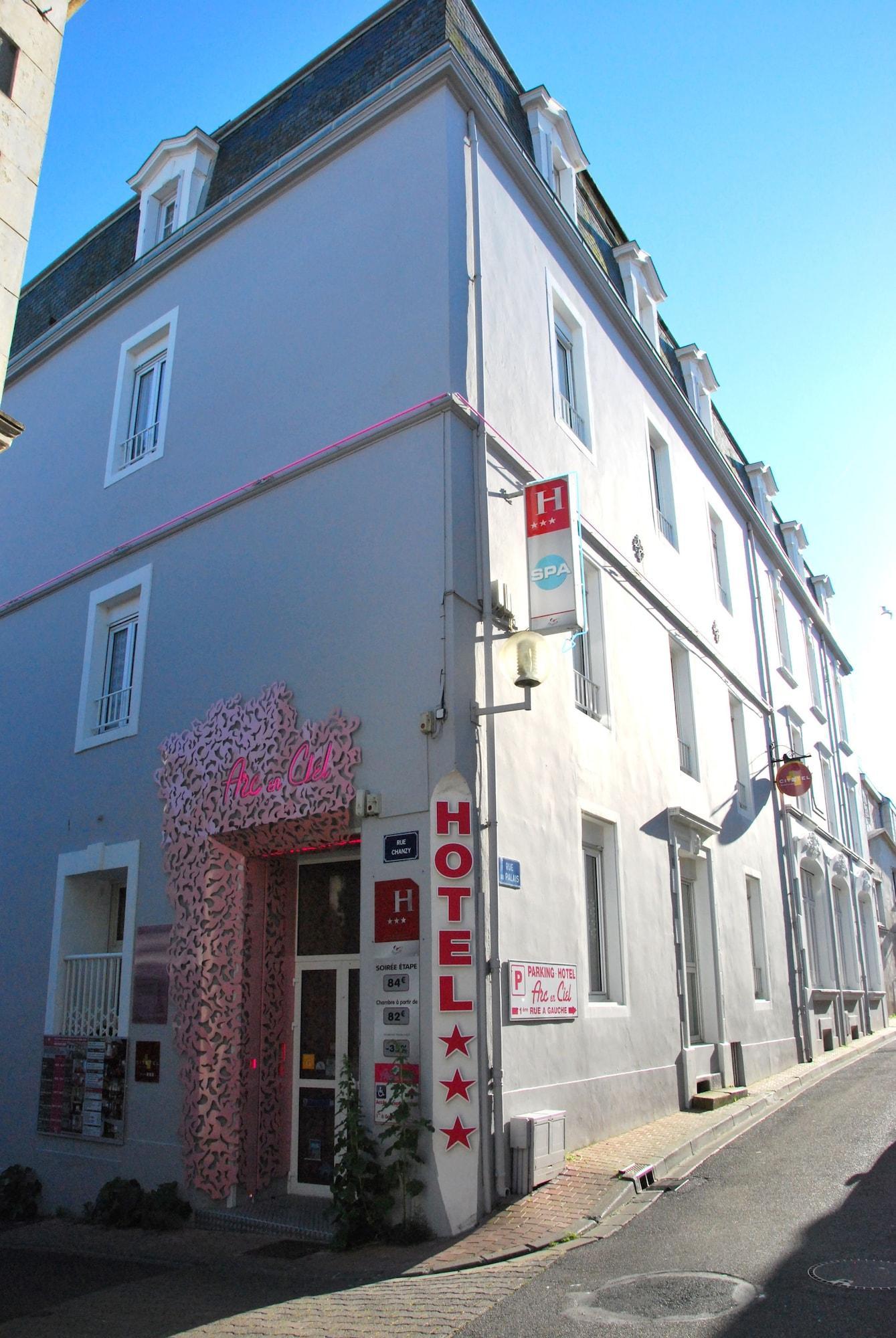 Logis - Hotel Arc En Ciel Et Spa Les Sables D'Olonne Екстер'єр фото