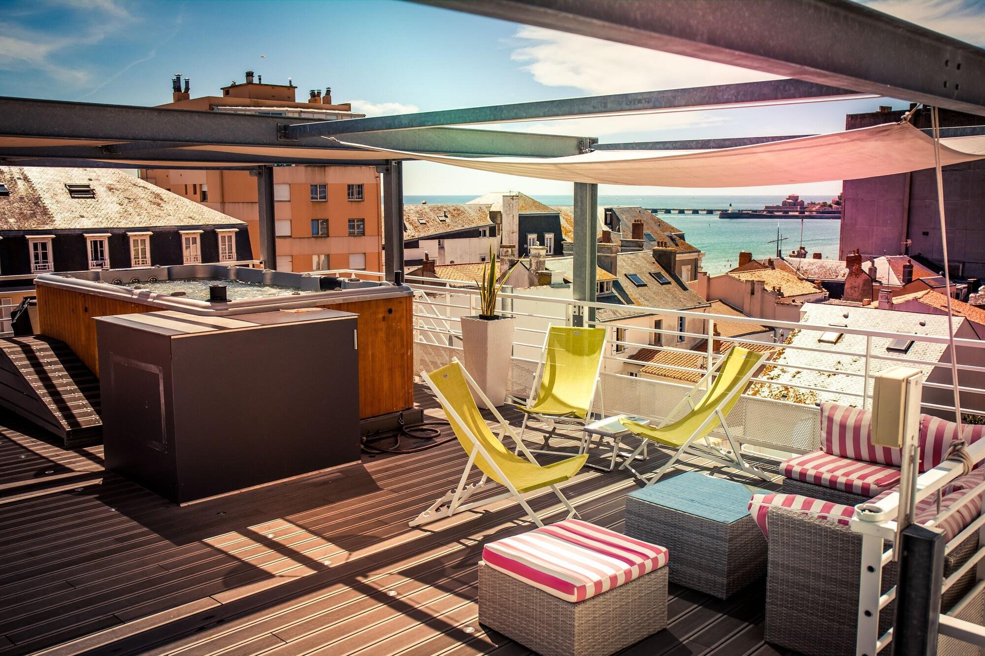 Logis - Hotel Arc En Ciel Et Spa Les Sables D'Olonne Екстер'єр фото